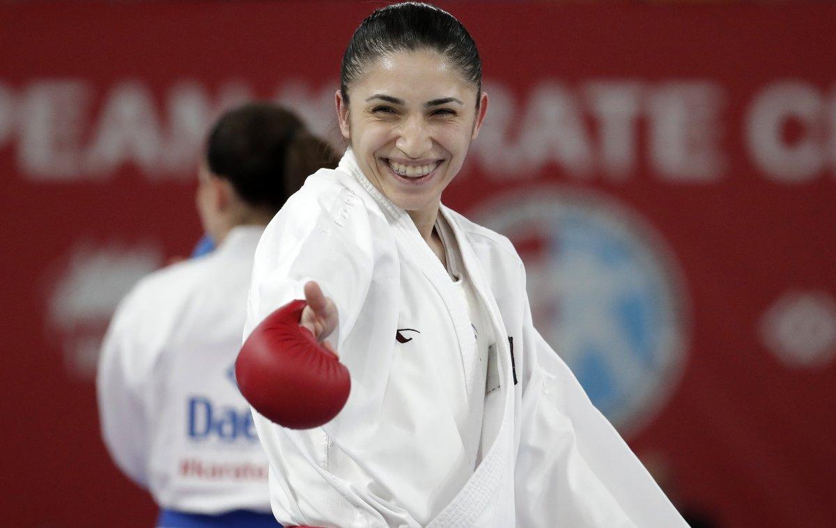 Merve Çoban madalyayı garantiledi