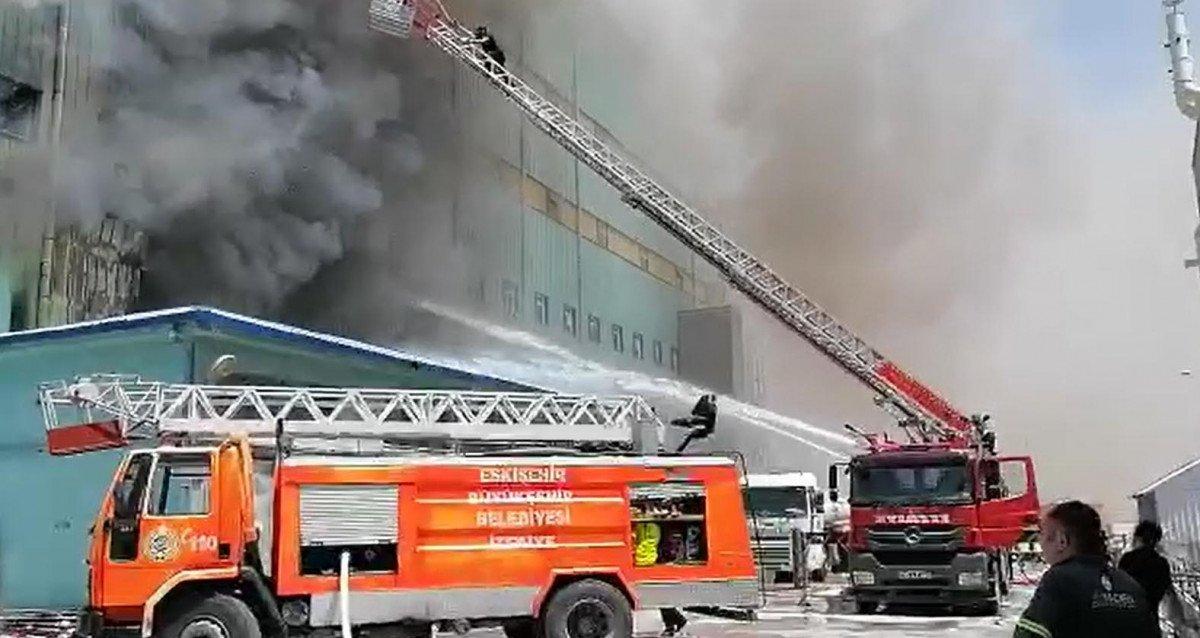 Eskişehir'de bor madeni tesislerinde trafo patladı