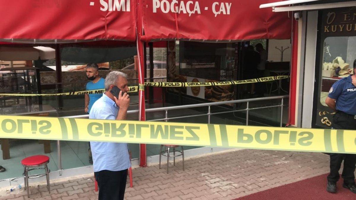 Antalya’da pompalı tüfekli kuyumcu soygunu