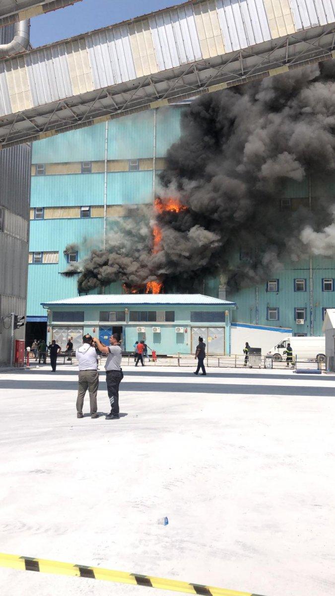 Eskişehir'de bor madeni tesislerinde trafo patladı