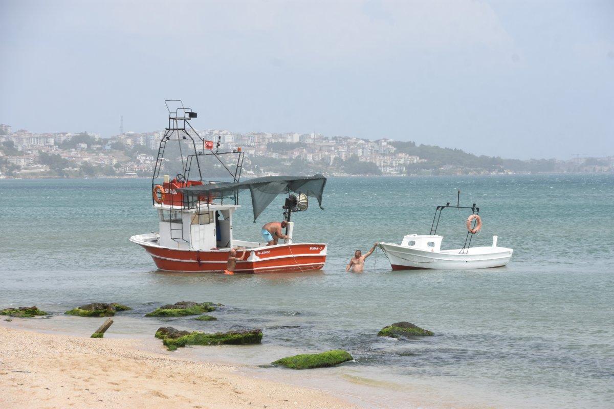 Sinop'ta boğulma tehlikesi geçiren 4 kişi kurtarıldı