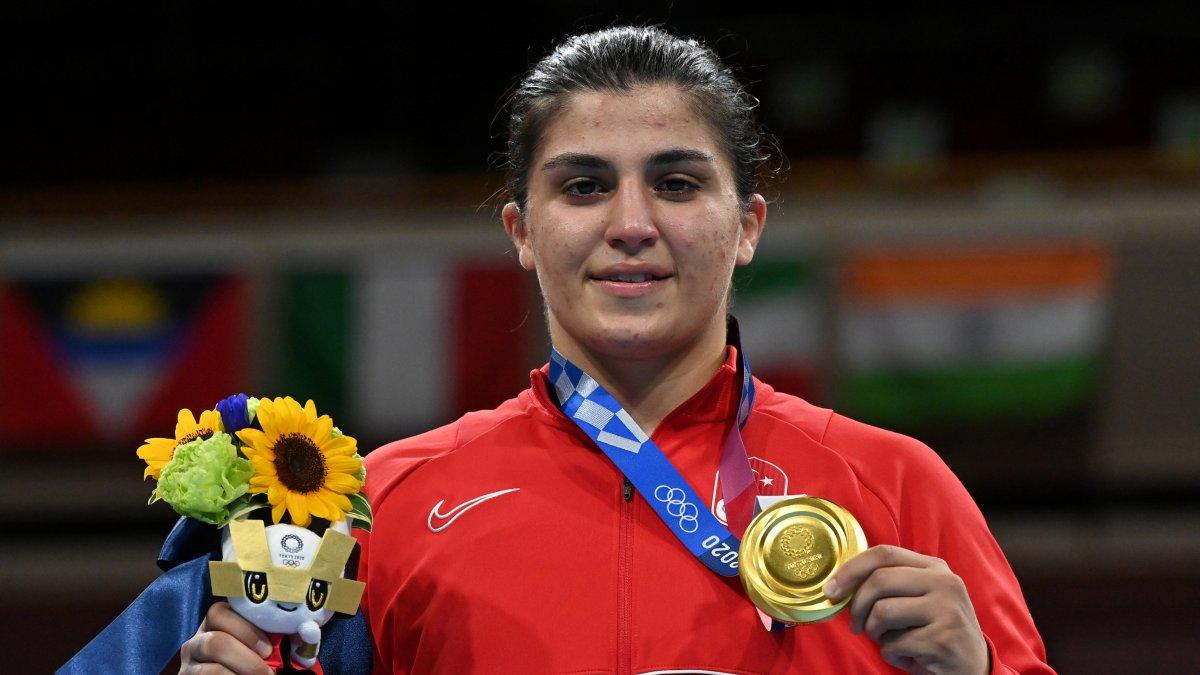 Tokyo 2020'den madalyayla dönen sporcularımız