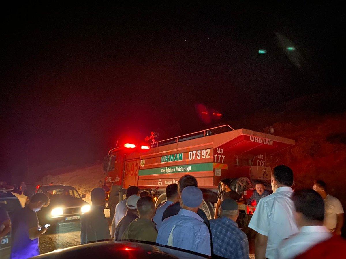 Antalya'da beş ayrı noktada çıkan yangın söndürüldü