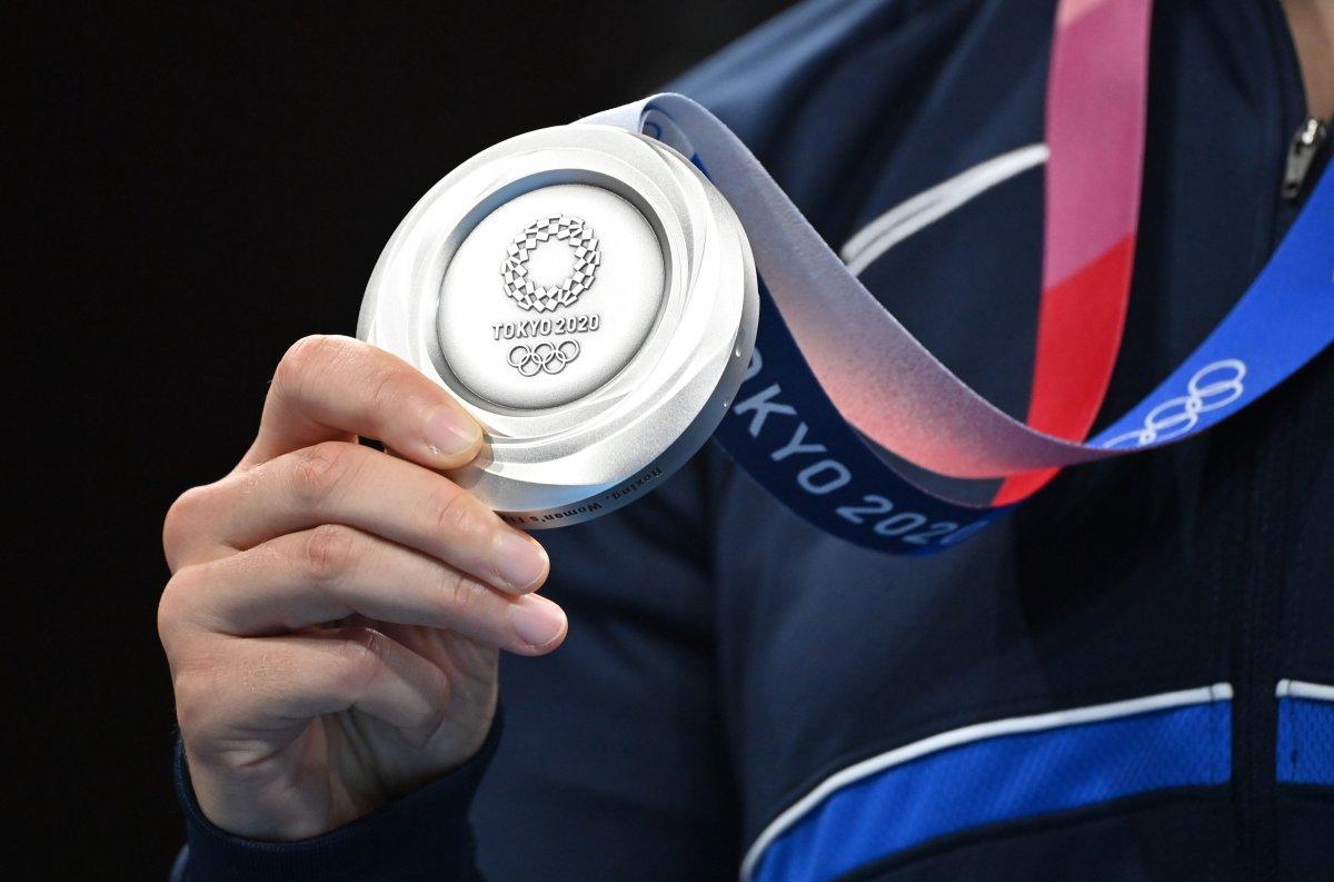 Buse Naz Çakıroğlu: Madalyanın rengi altın olsun isterdim