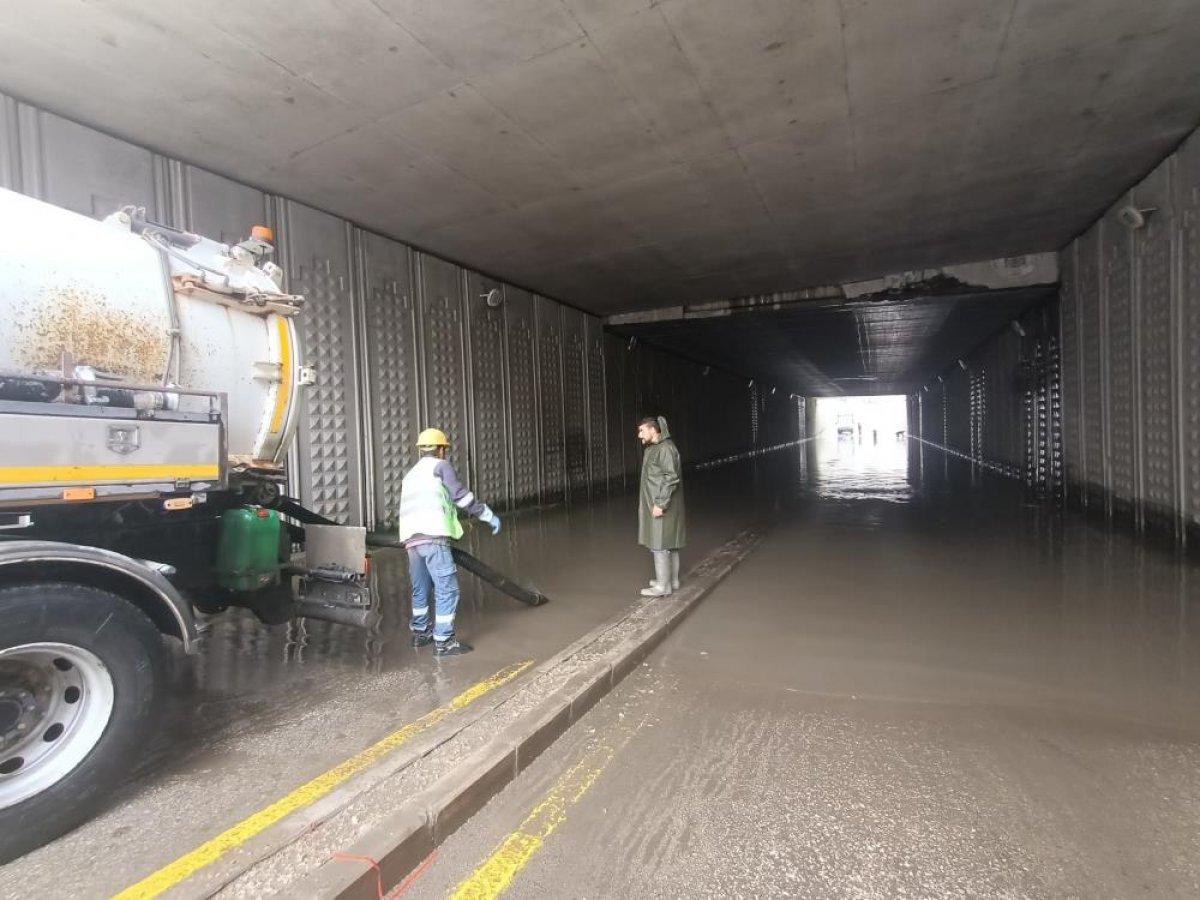 Erzurum'da sağanak yağış etkili oldu