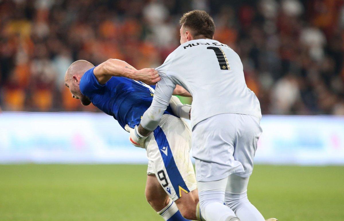 Fatih Terim, Muslera'ya sahip çıktı