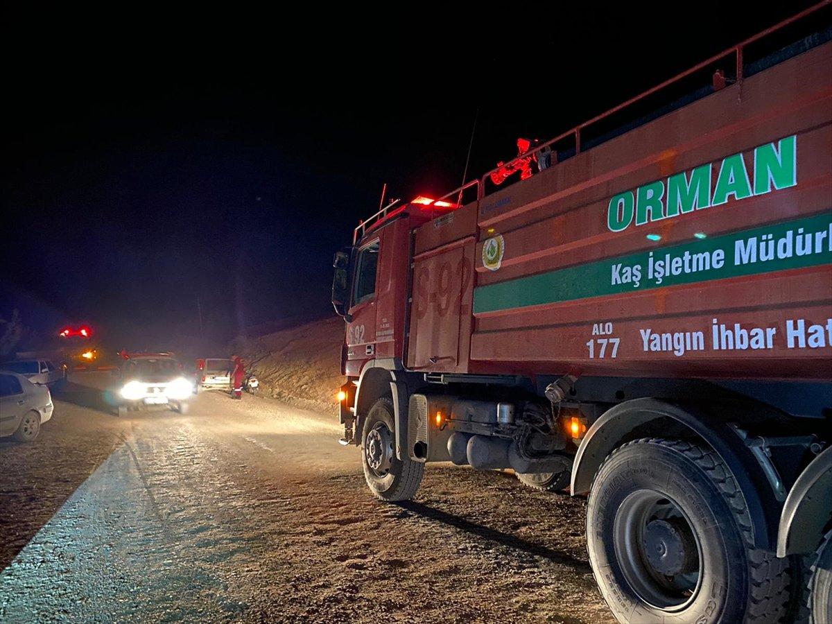 Antalya'da beş ayrı noktada çıkan yangın söndürüldü