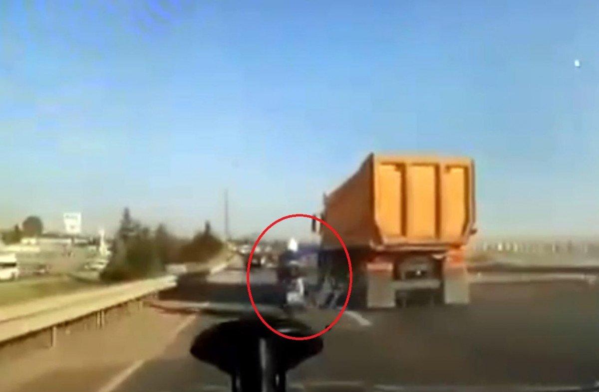 Ankara'da kamyon sürücüsünün çarptığı motosikletli konuştu