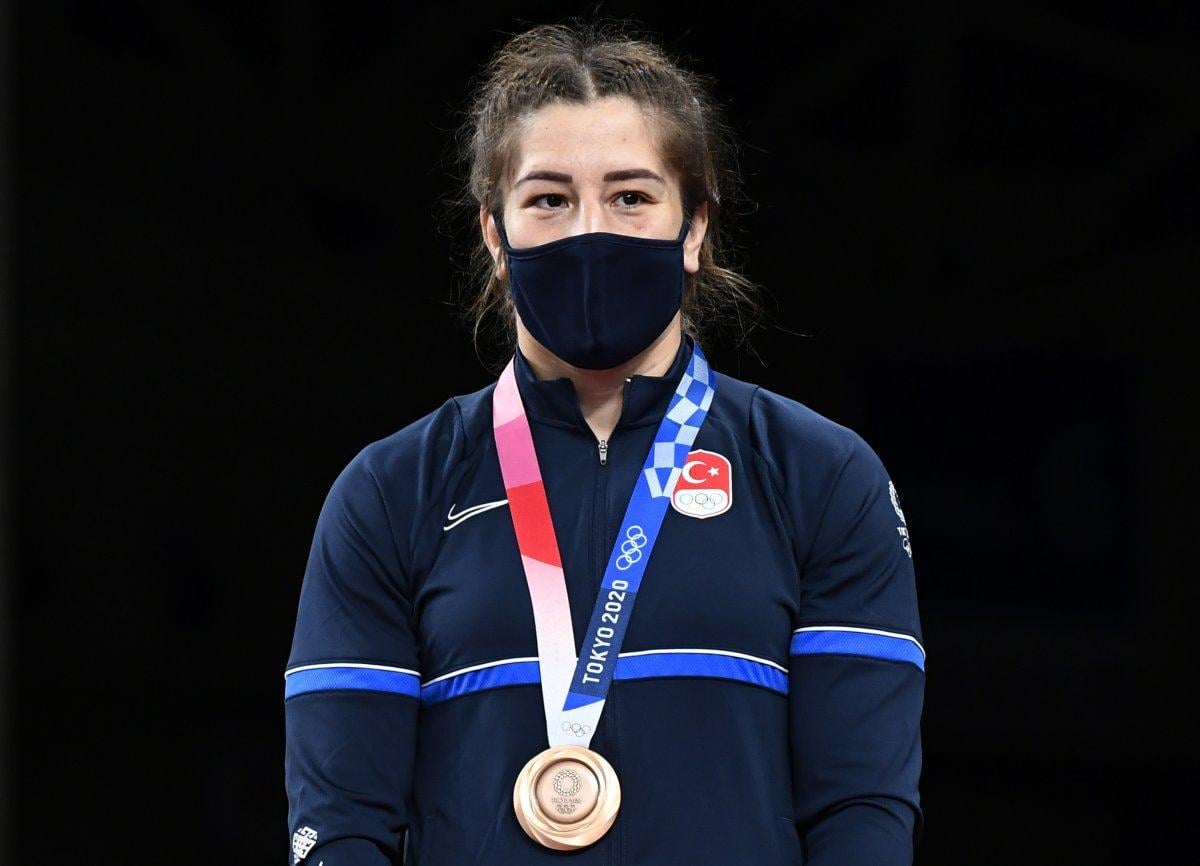 Tokyo 2020'den madalyayla dönen sporcularımız