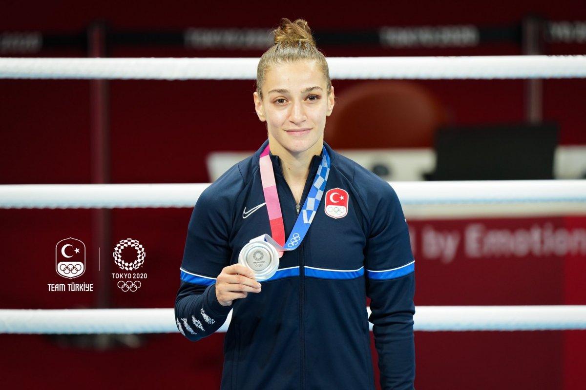 Tokyo 2020'den madalyayla dönen sporcularımız