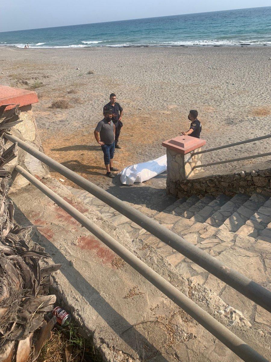 Antalya'da denize giren Rus turist boğuldu