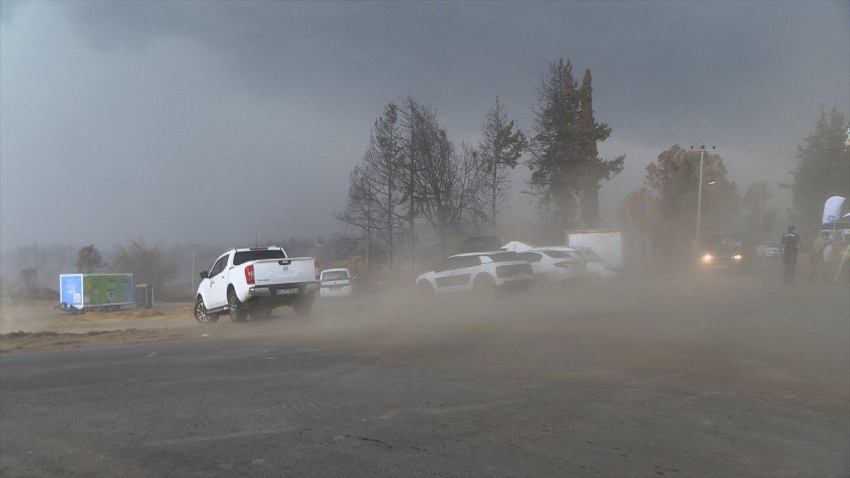 Antalya'da sağanak yağış sevinci