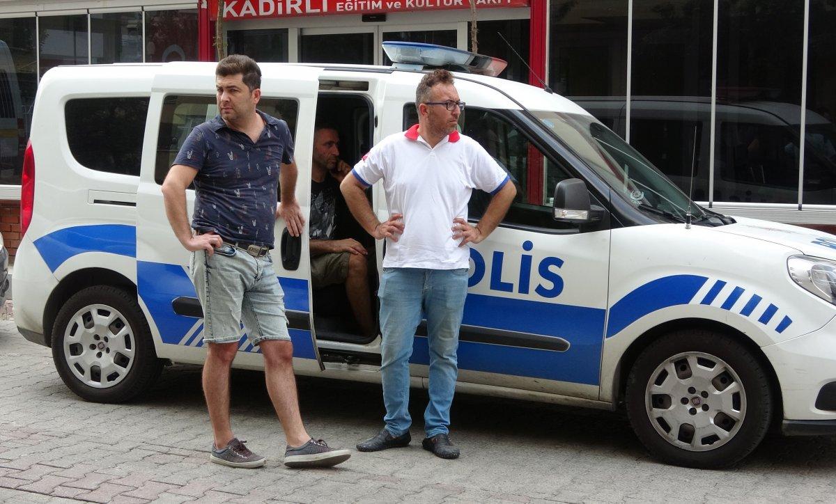 Adana'da temizlik yapmayan çalışanını bıçakladı