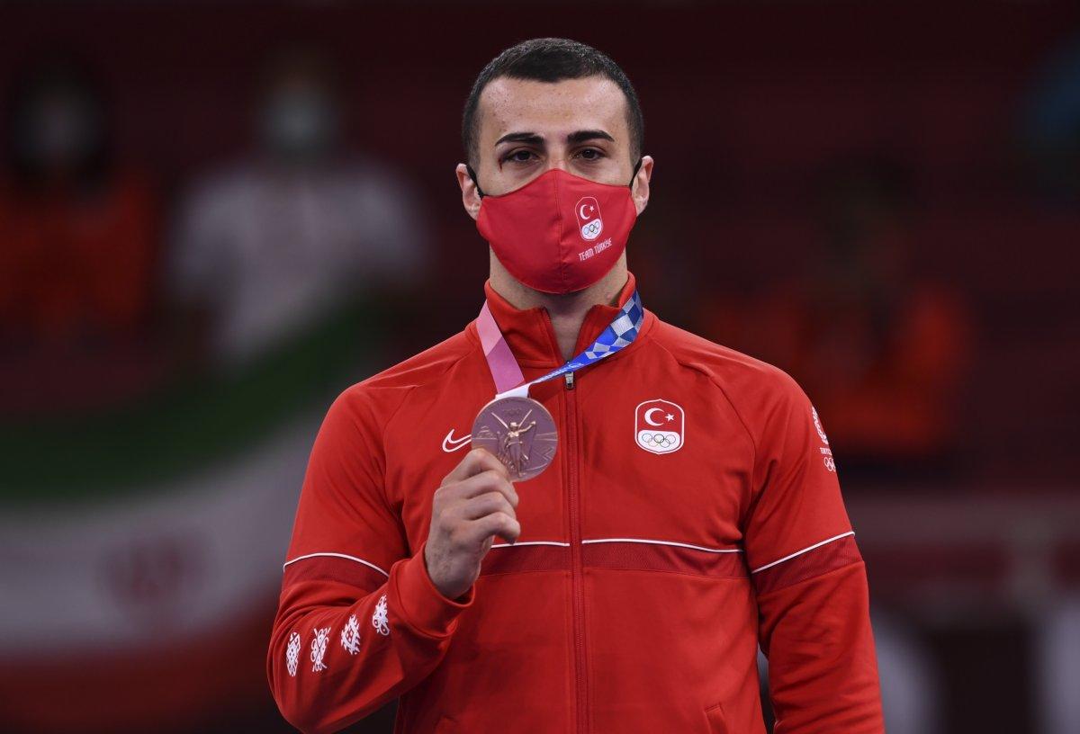 Tokyo 2020'den madalyayla dönen sporcularımız