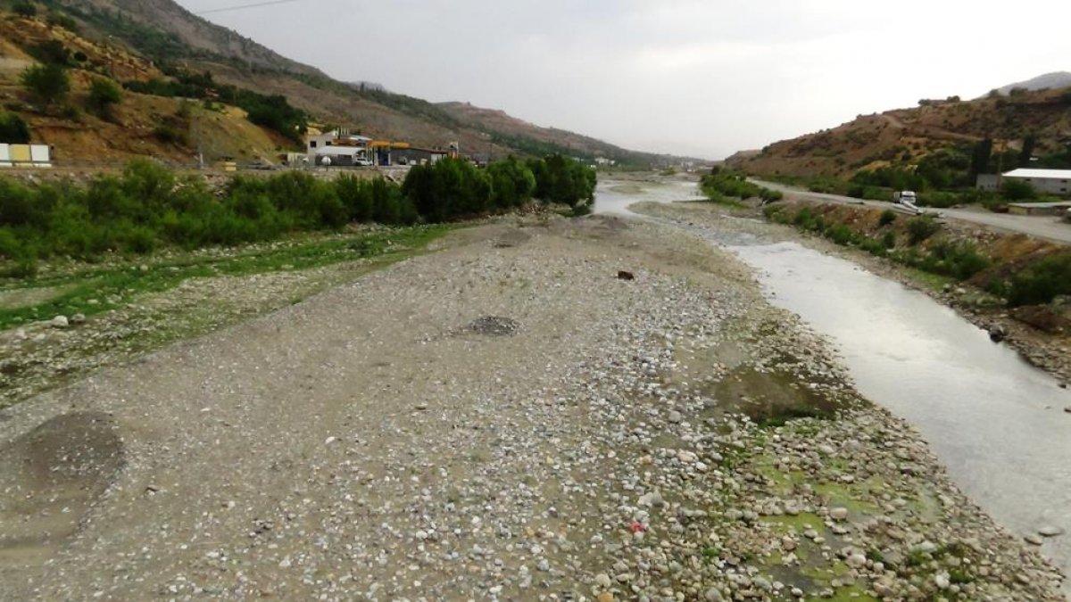 Sason Çayı kuruma tehlikesi ile karşı karşıya