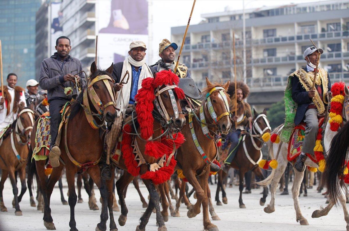 Etiyopya'daki gösterilerde Cumhurbaşkanı Erdoğan ile Vladimir Putin posteri açıldı