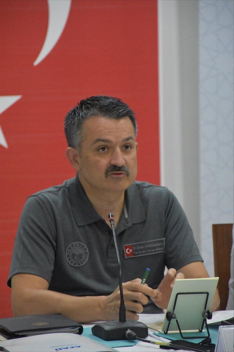 Bekir Pakdemirli: Yunanistan'ın uçak talebi var, değerlendirmeye çalışıyoruz