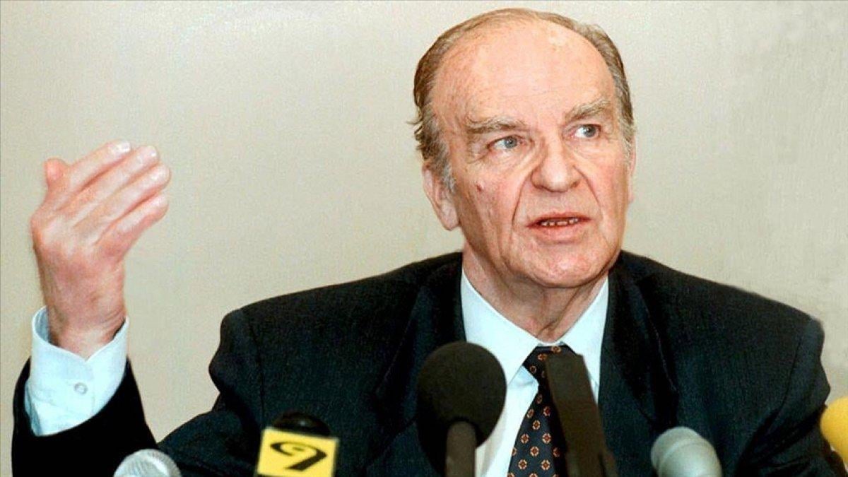 Aliya İzetbegoviç, doğumunun 96. yılında anılıyor