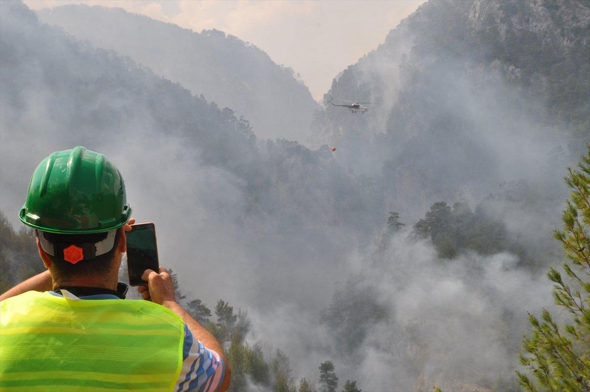 Devlet Bahçeli: Devletimizi güçsüz gösterenlere azami dikkat edelim