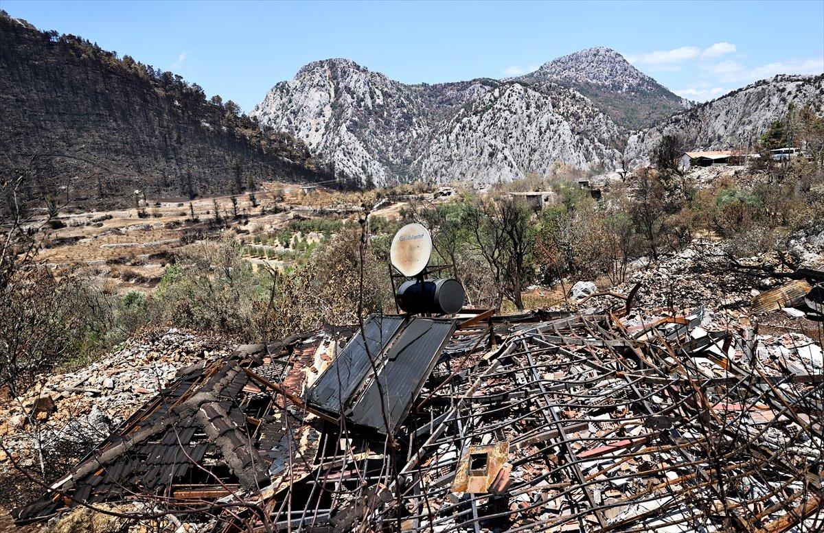 Mevlüt Çavuşoğlu: Antalya'daki yangınların tamamı söndürüldü
