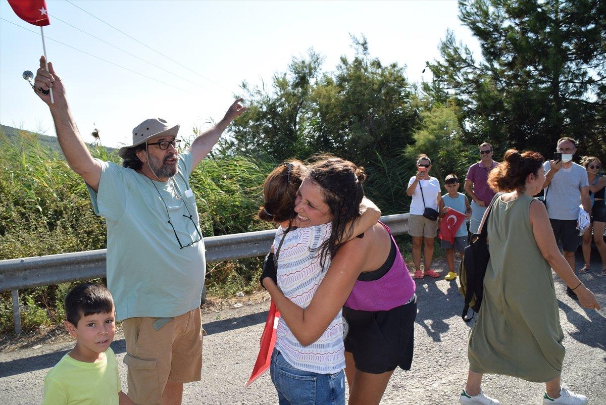 Avusturya’dan bisikletle yola çıkan 3 kadın, bir ayda Türkiye'ye ulaştı