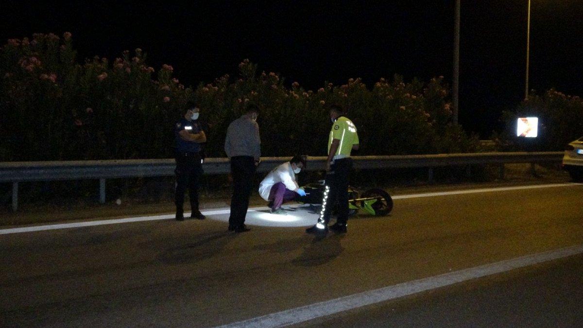 Bursa’da metrelerce sürüklenen motosiklet sürücüsü yaşamını yitirdi