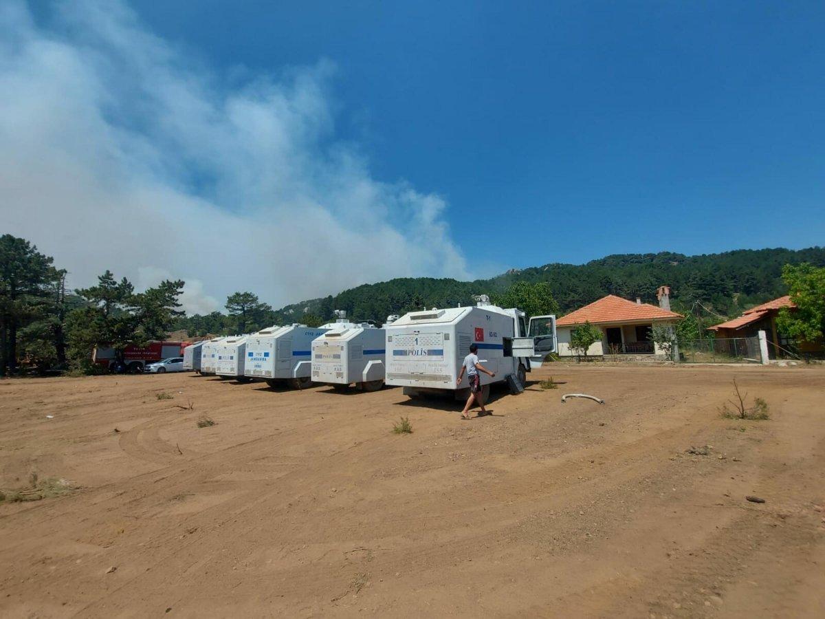 Köyceğiz'deki yangın, Sandras Dağları'nı dumanla kapladı