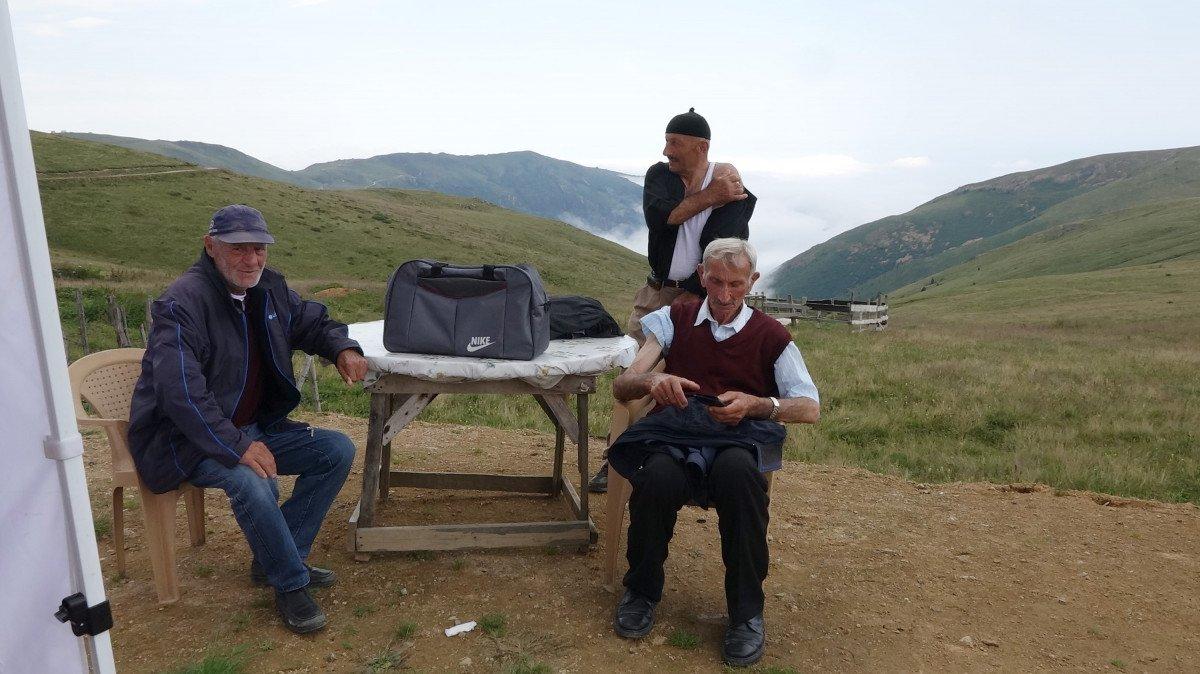 Doğu Karadeniz’de yaylada aşı çadırı kuruldu