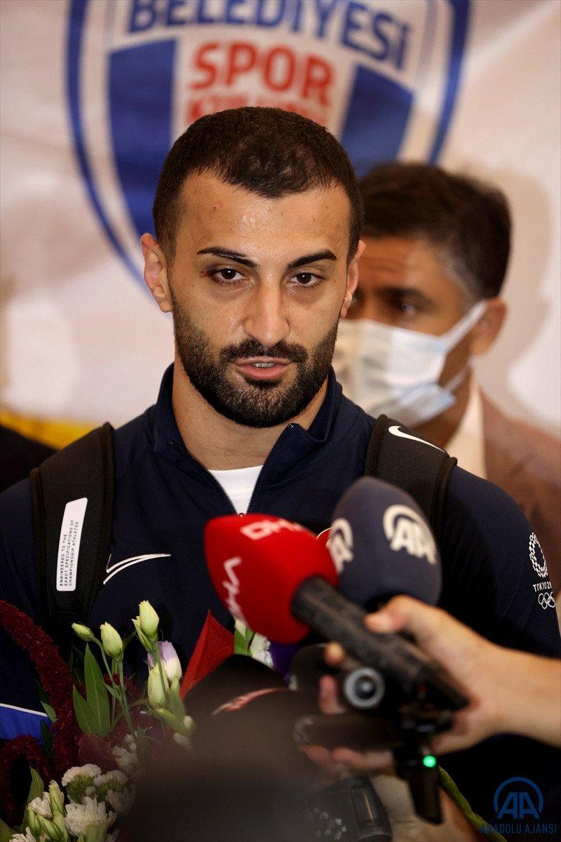 Milli sporcularımız Tokyo'dan döndü