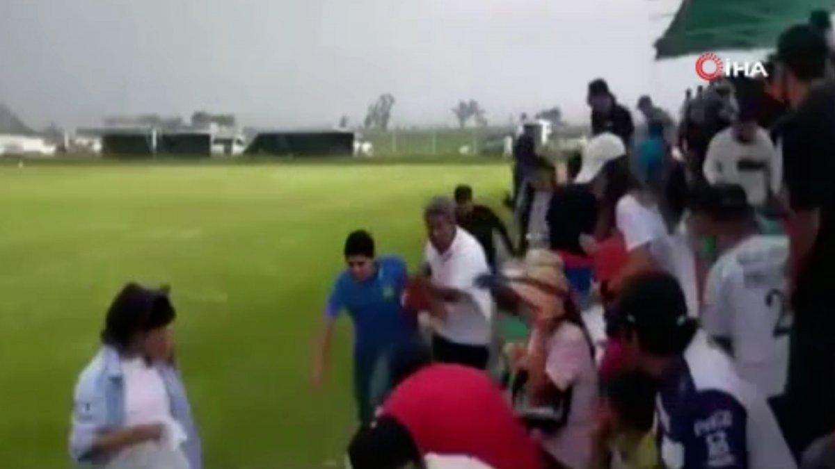 Meksika’da futbol maçında silahlı saldırı kamerada