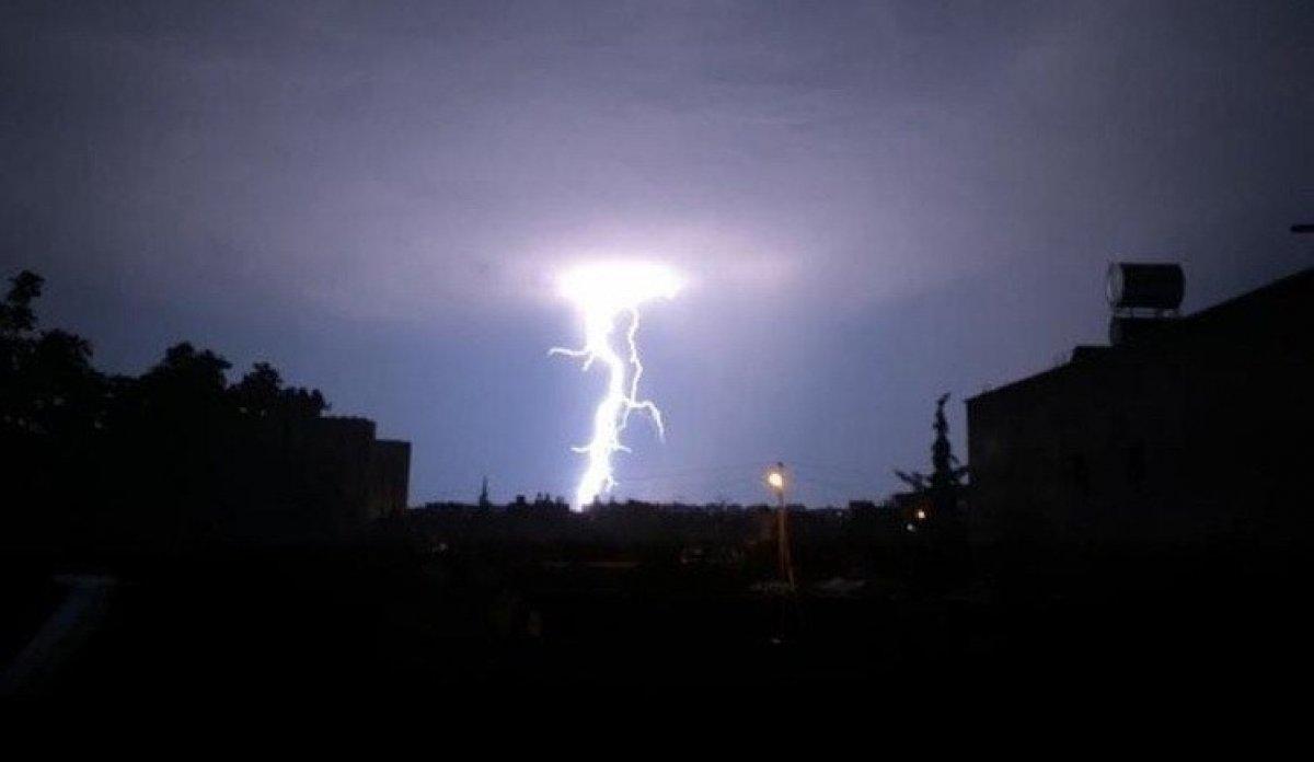 Adıyaman’da yıldırım düşmesi sonucu yangın çıktı