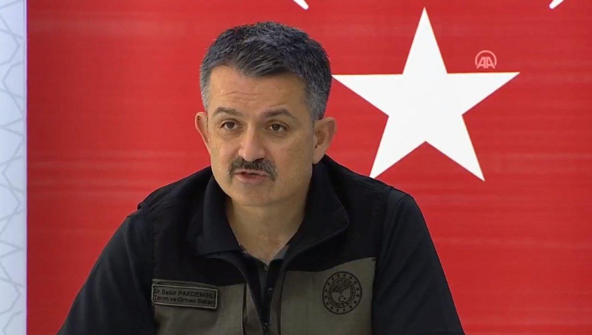 Bekir Pakdemirli ve Fatih Dönmez, yangınlarda son durumu aktardı