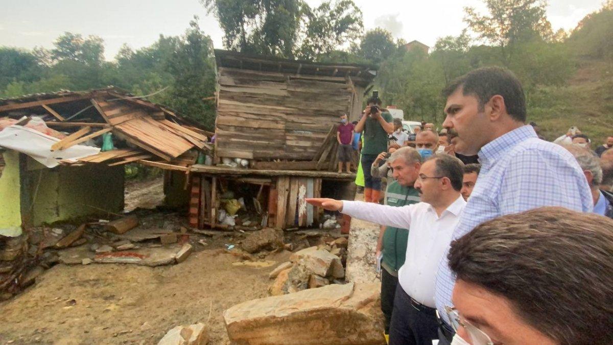 Murat Kurum, sel felaketinin yaşandığı Bartın’da