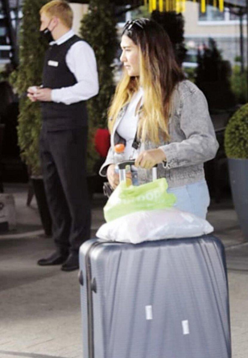 Mehmet Ali Erbil iki hemşireyle kumarhaneye gitti