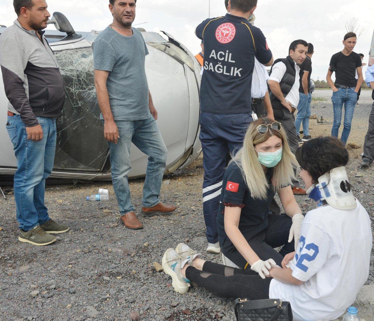 Erzurum’da sürücü adayı kaza yaptı