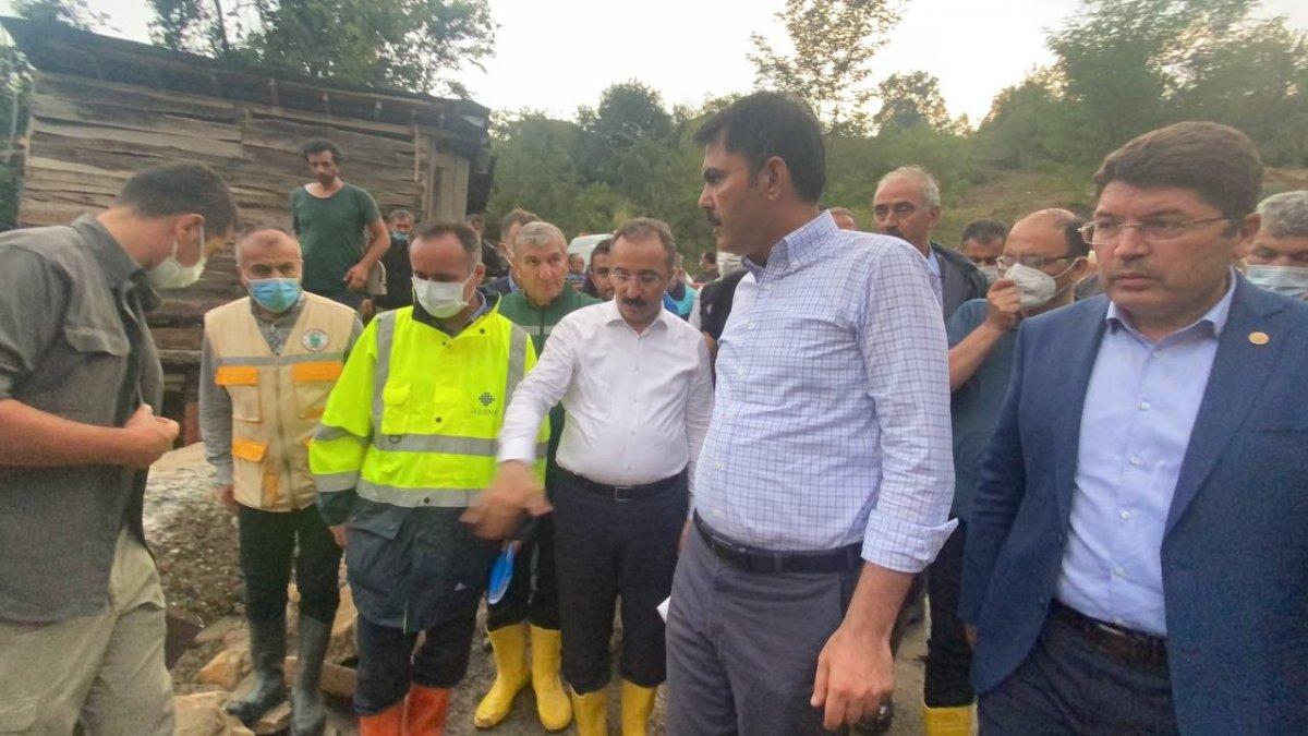 Murat Kurum, sel felaketinin yaşandığı Bartın’da