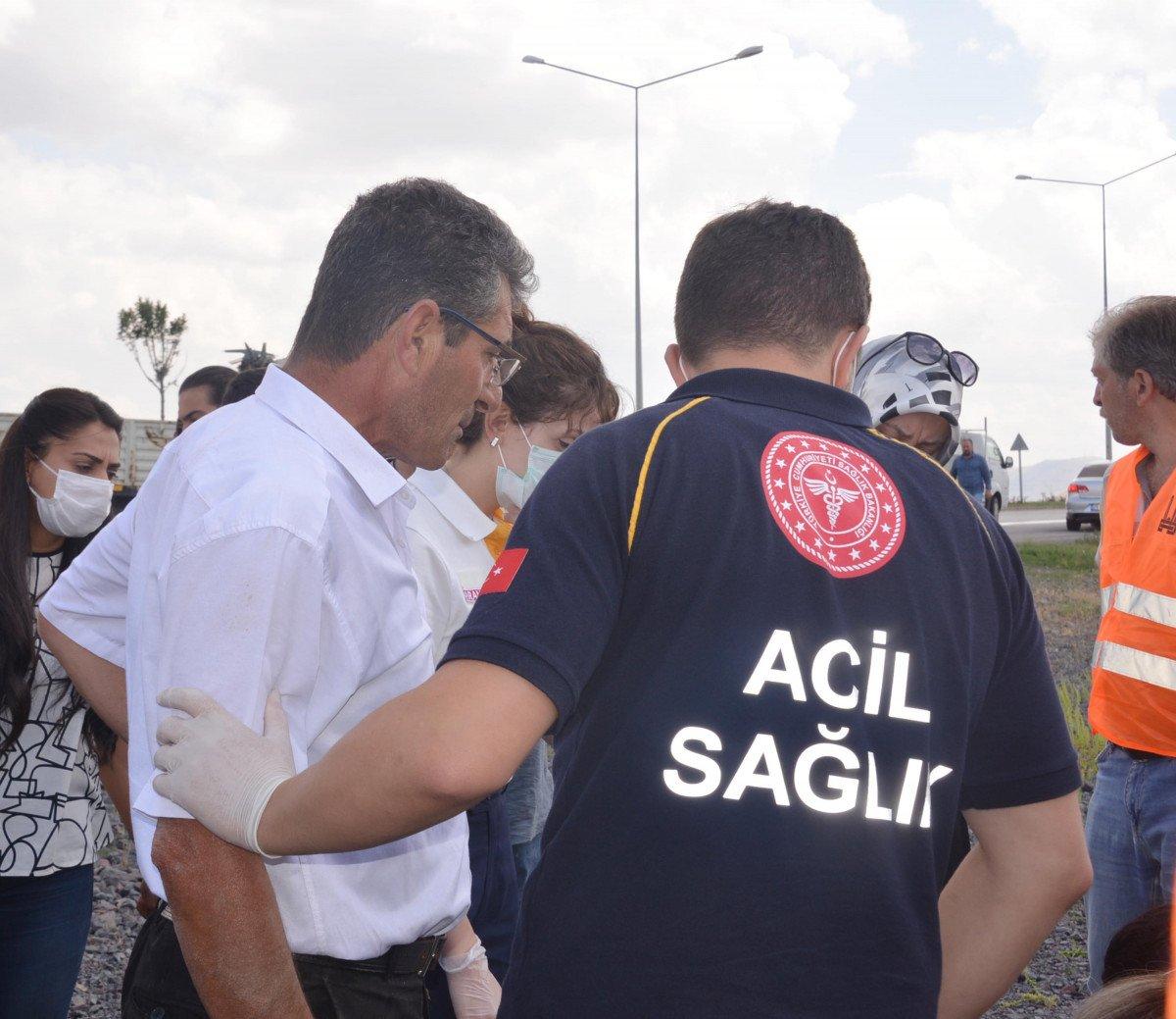 Erzurum’da sürücü adayı kaza yaptı