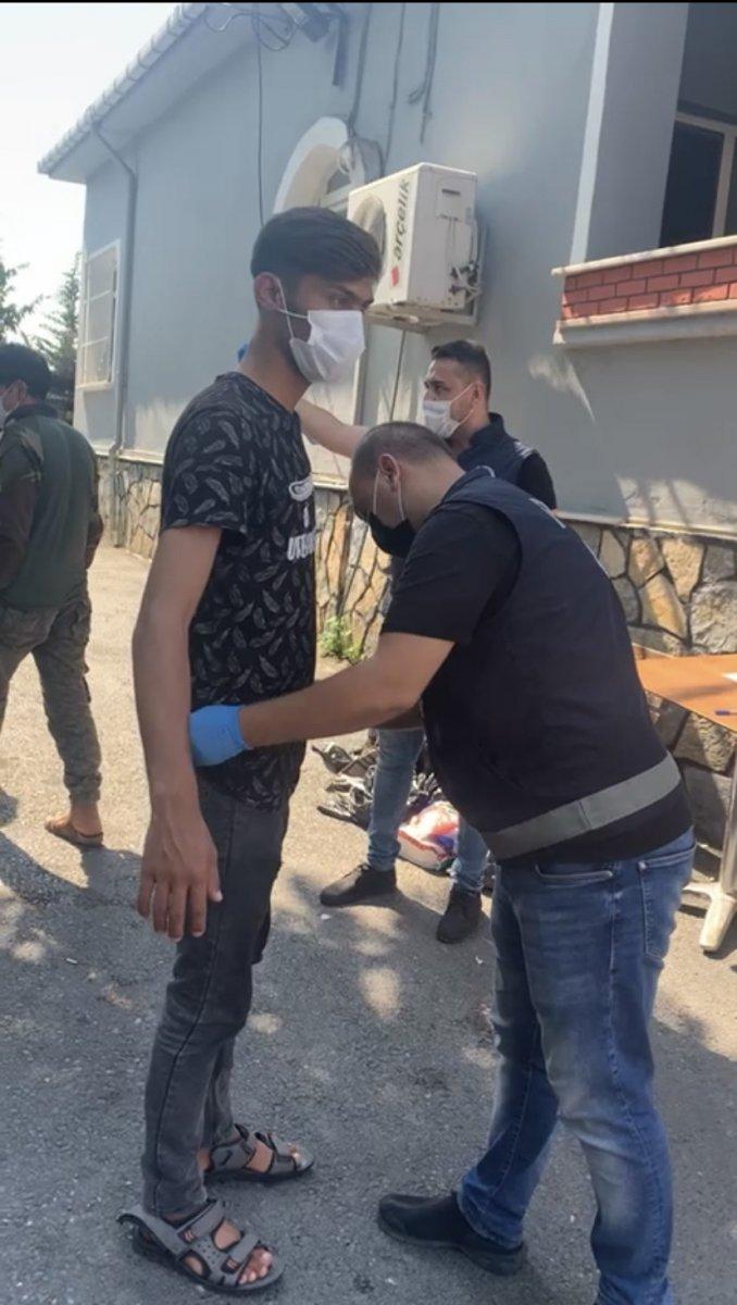 Beyoğlu’nda kaçak göçmen operasyonu