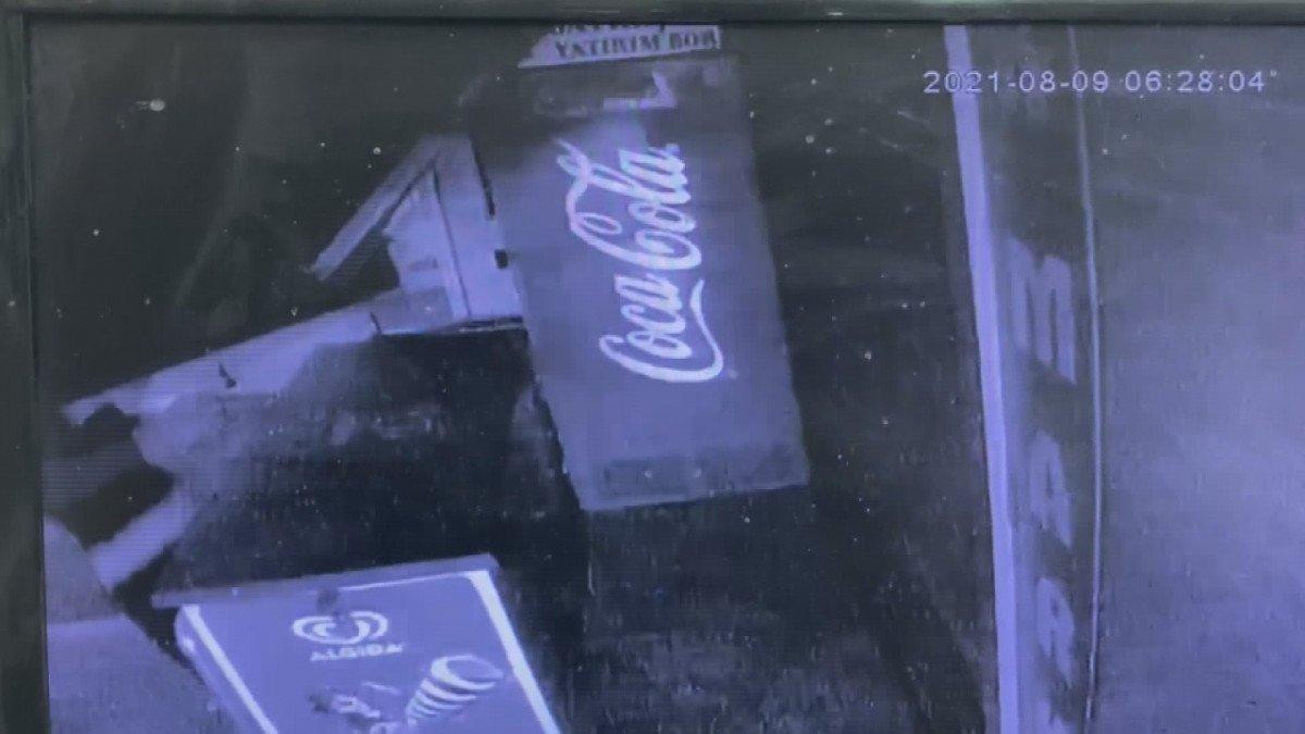 Arnavutköy'de İranlı çift, Afganlar tarafından gasbedildi