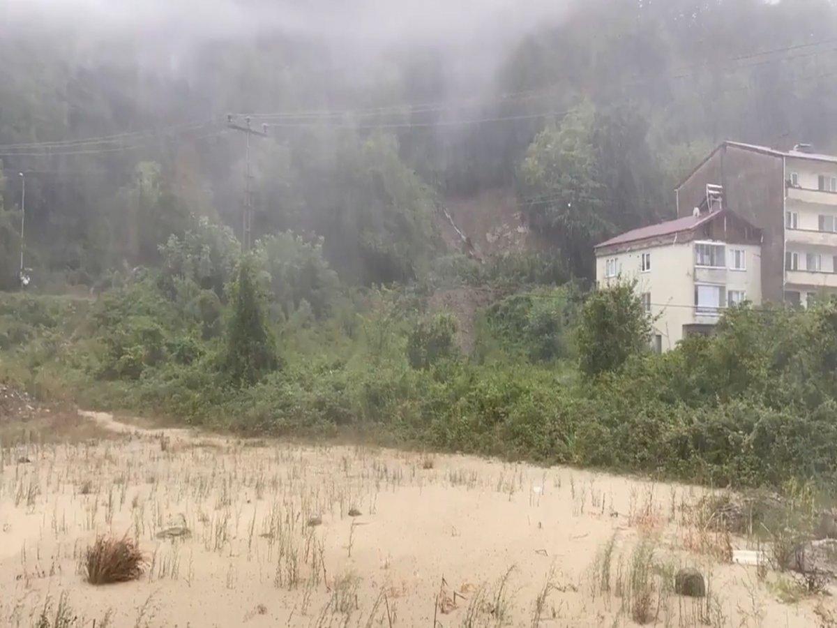 MSB'den Sinop ve Kastamonu'daki sel bölgesinde tahliye çalışması