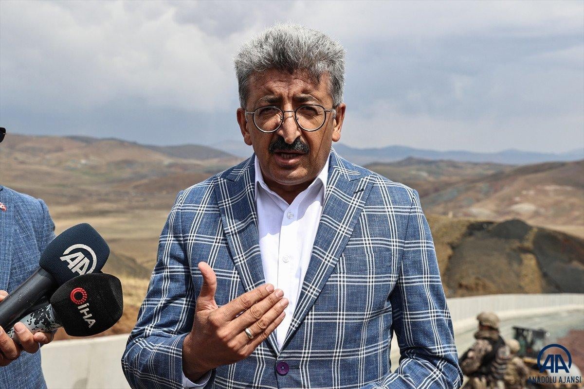 Van'ın İran sınırında 69 bin 156 göçmenin kaçak geçişi engellendi