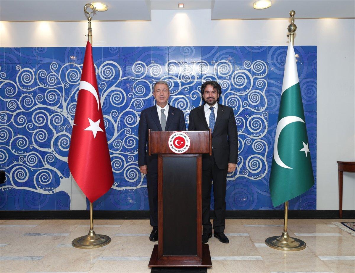 Hulusi Akar: İran sınırında olası hareketliliğe karşı tedbirleri artırdık