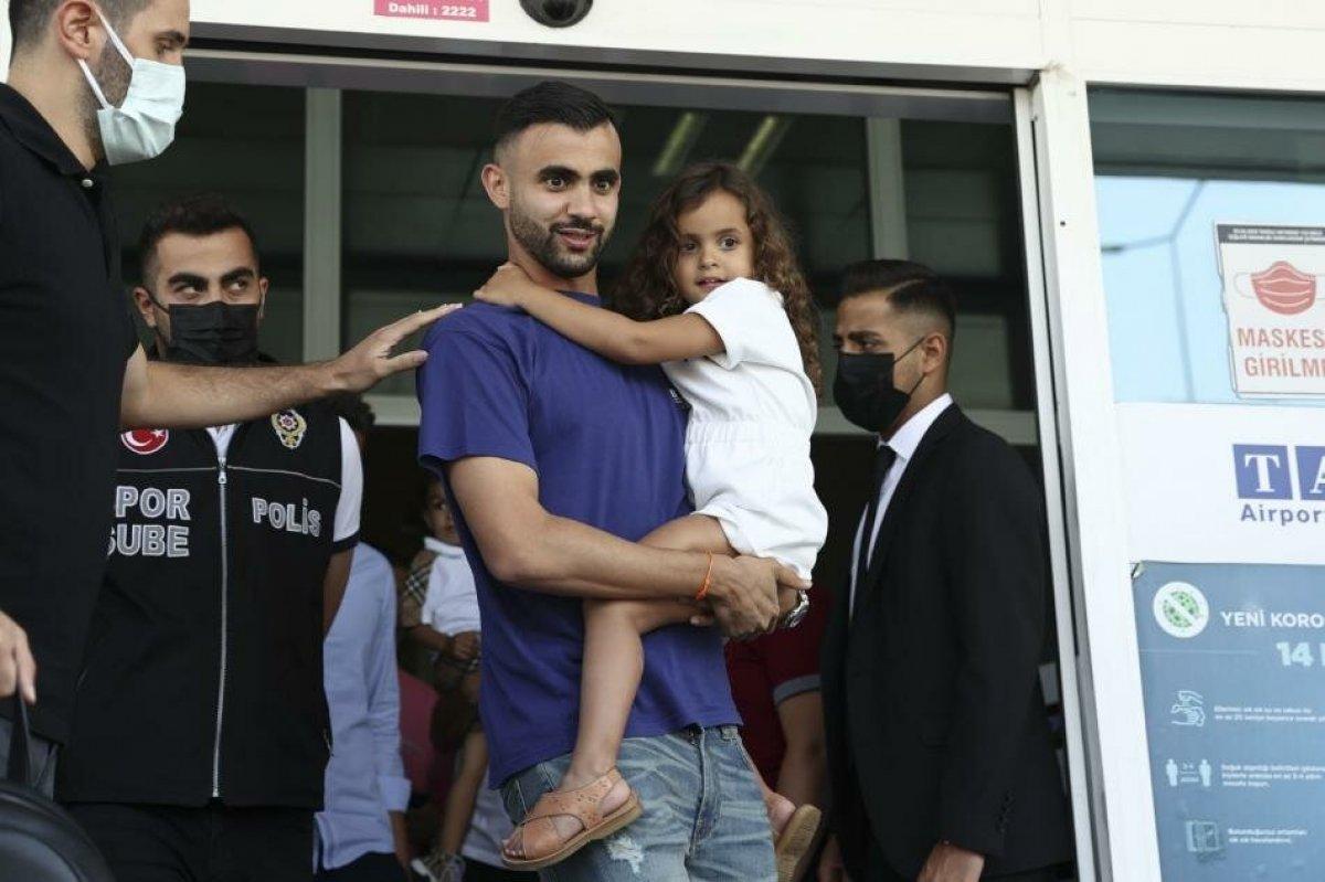 Rachid Ghezzal: Beşiktaş'a döndüğüm için çok mutluyum