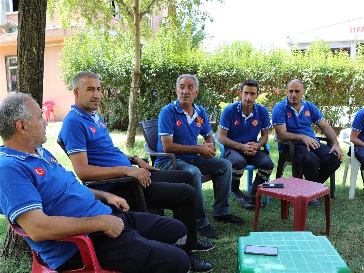 Siirtli itfaiyeciler, Antalya'daki yangınlarda yaşadıklarını anlattı