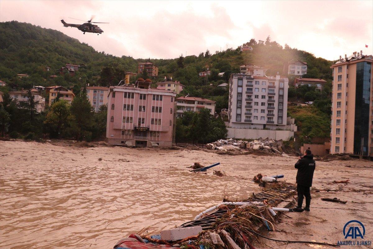 AFAD: Kastamonu ve Bartın'da sel sularına kapılan 11 kişi hayatını kaybetti