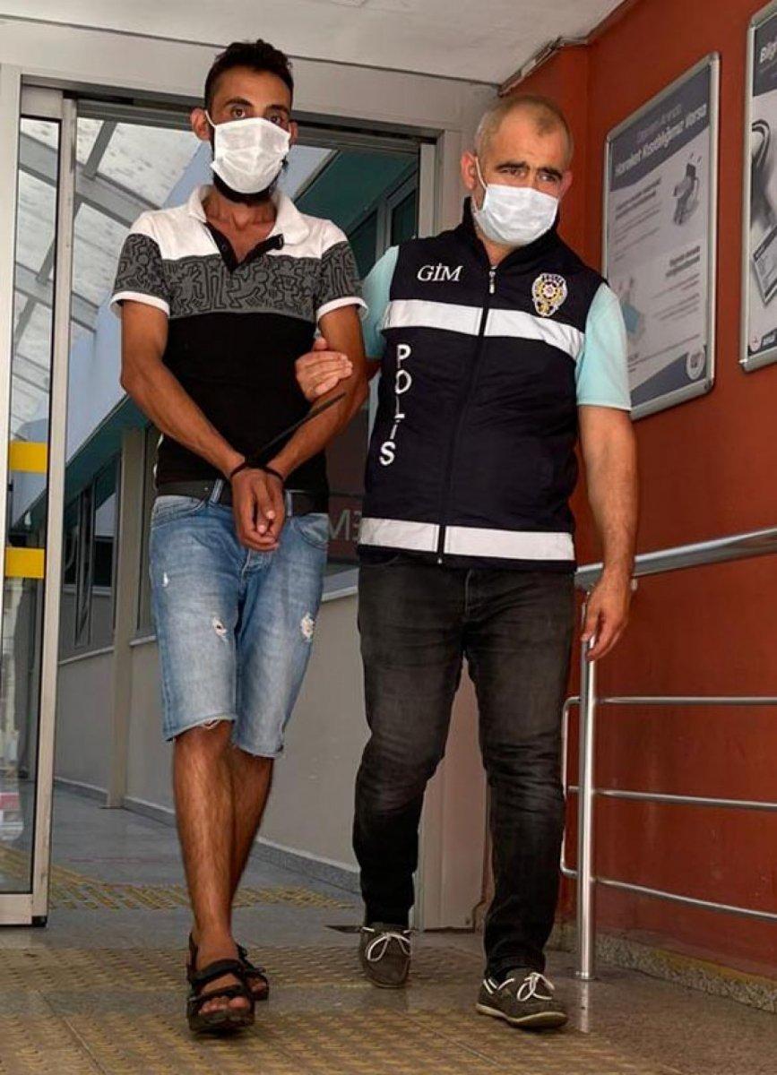 Kocaeli'de minibüste 38 kaçak göçmen yakalandı, sürücü tutuklandı