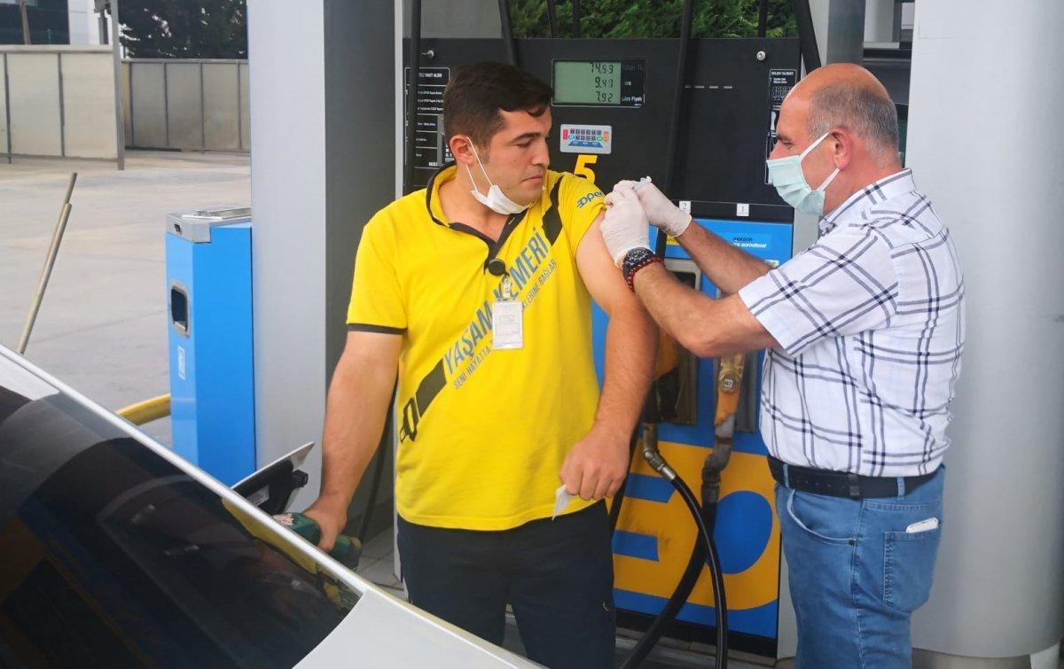 Aşı ekipleri çalışmalarını sürdürüyor