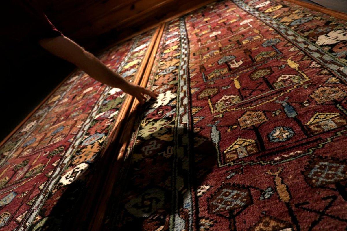 Rum ailenin bağışıyla Sille halısı, 100 yıl sonra anavatanına döndü