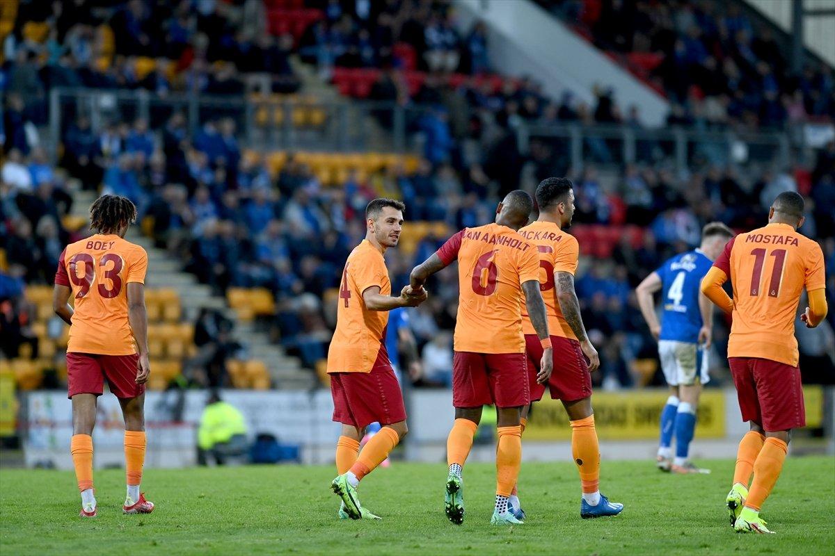 Galatasaray, St Johnstone'ı 4-2 yendi