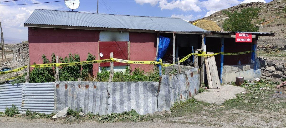 Kars'ta bakkalı öldürüp, iş yerini ateşe verdiler